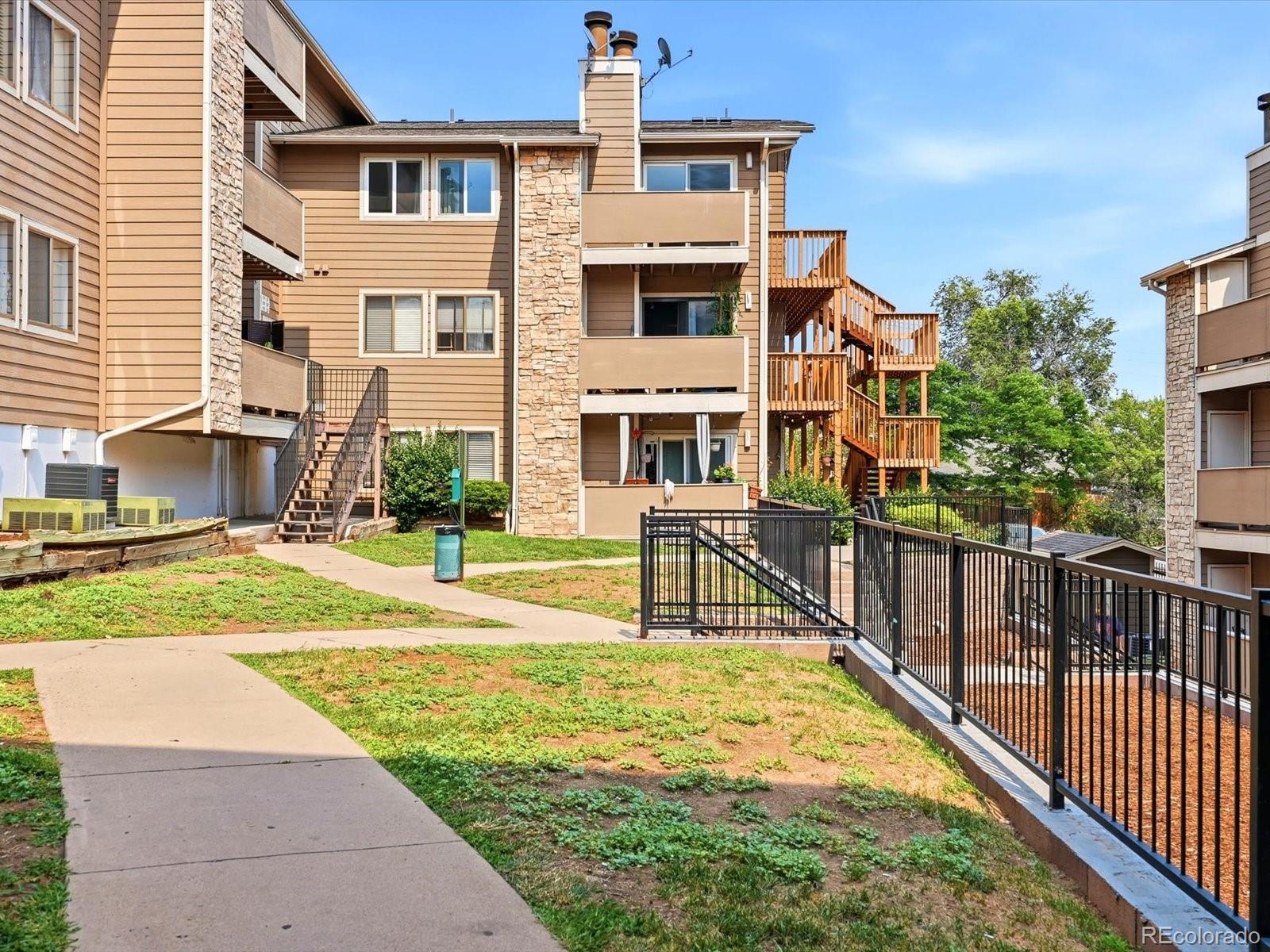 2929 W Floyd Avenue Unit: 323