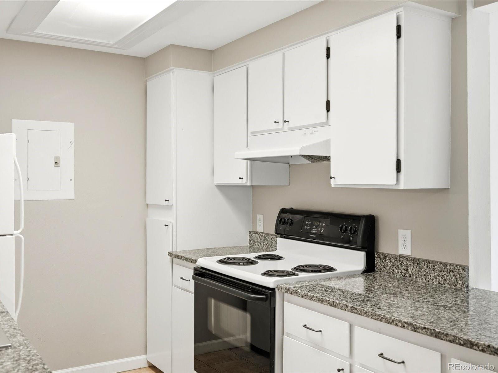 2929 W Floyd Avenue Unit: 323