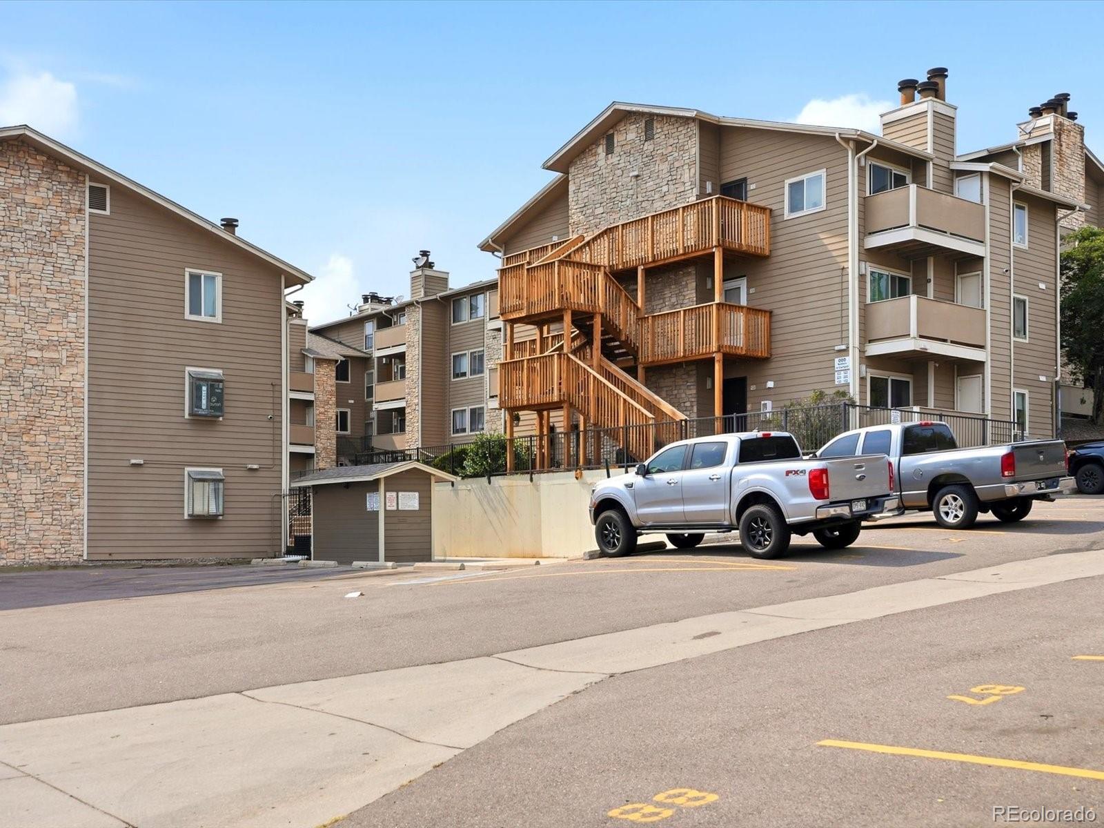 2929 W Floyd Avenue Unit: 323