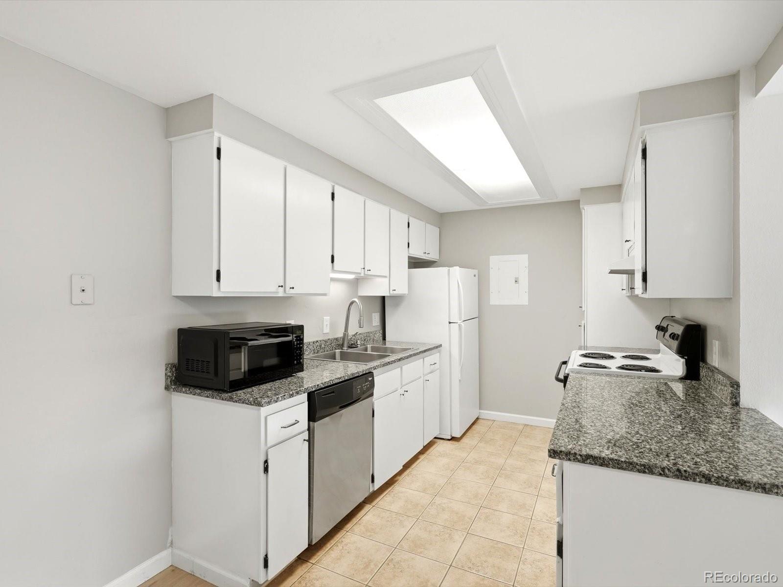 2929 W Floyd Avenue Unit: 323