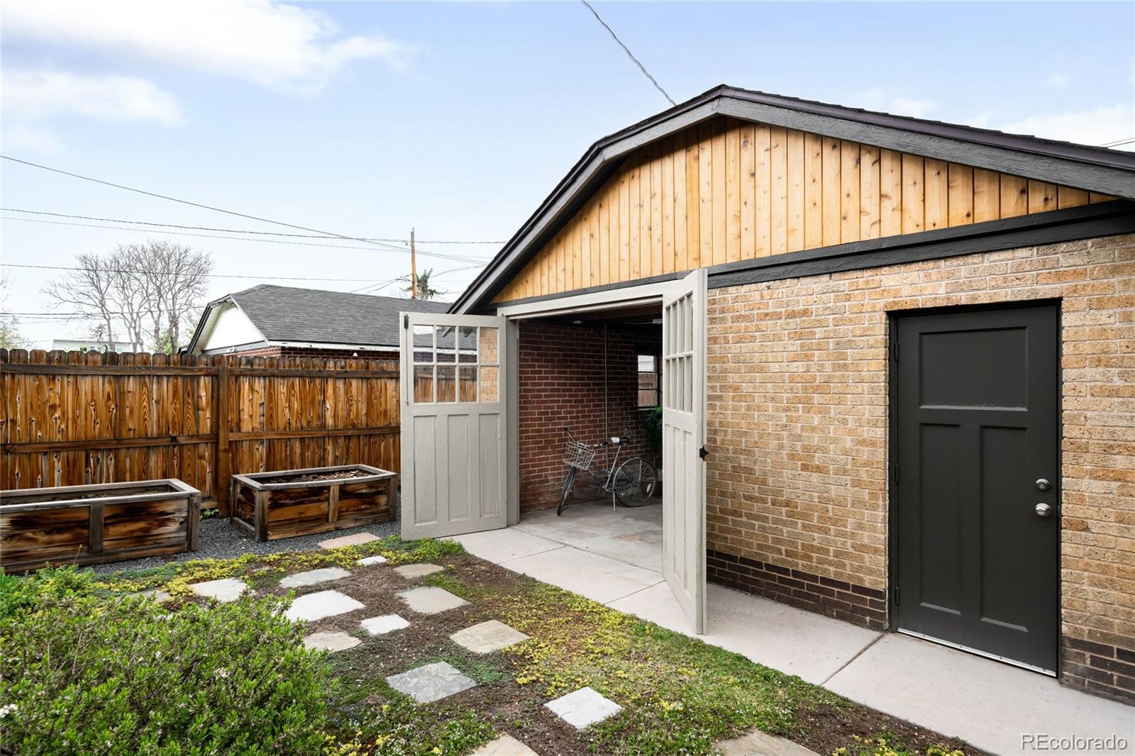 1918 S Lincoln Street