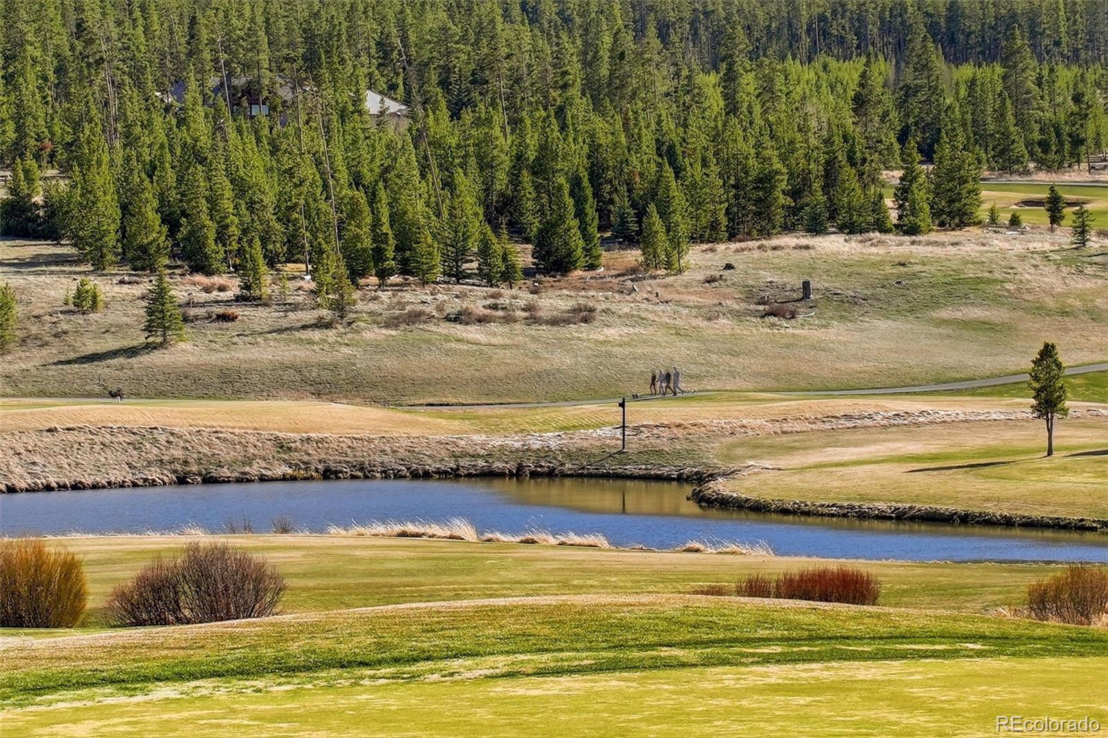 930 GCR 511/Golf Course Circle