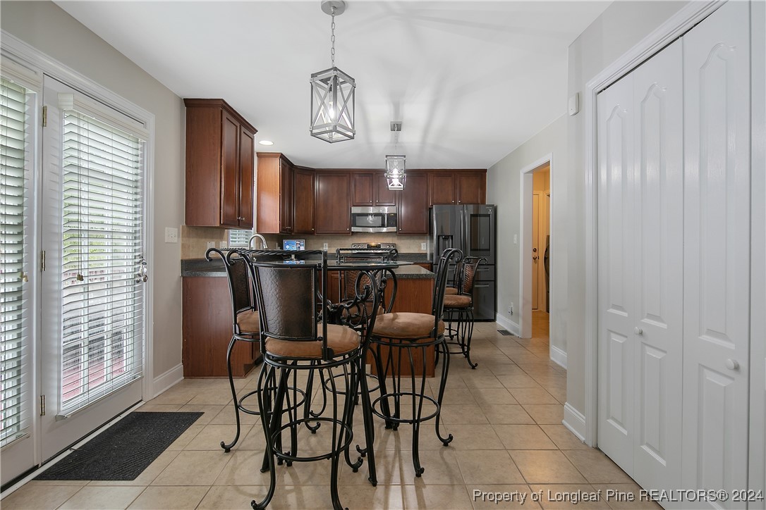 6020 Ecru Court