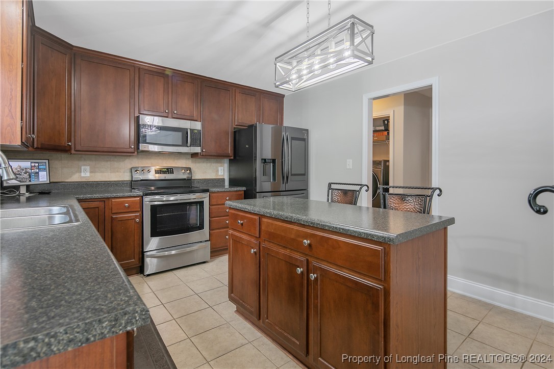 6020 Ecru Court