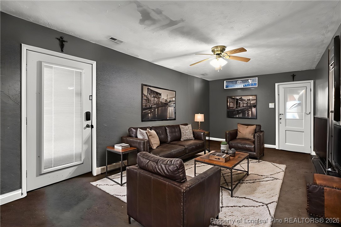 863 Santiato Drive