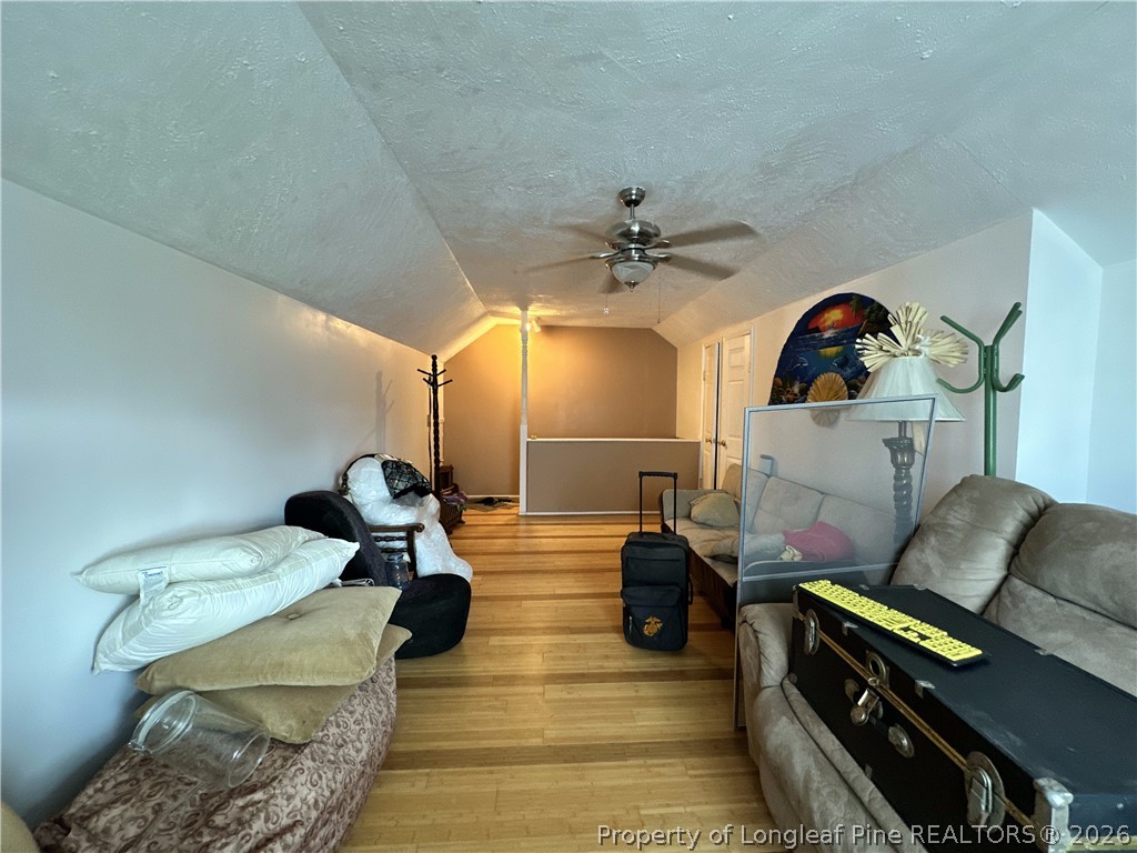 1147 Hallberry Drive