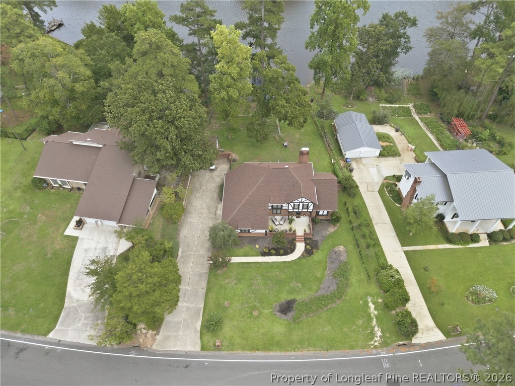 209 E Lochhaven Drive