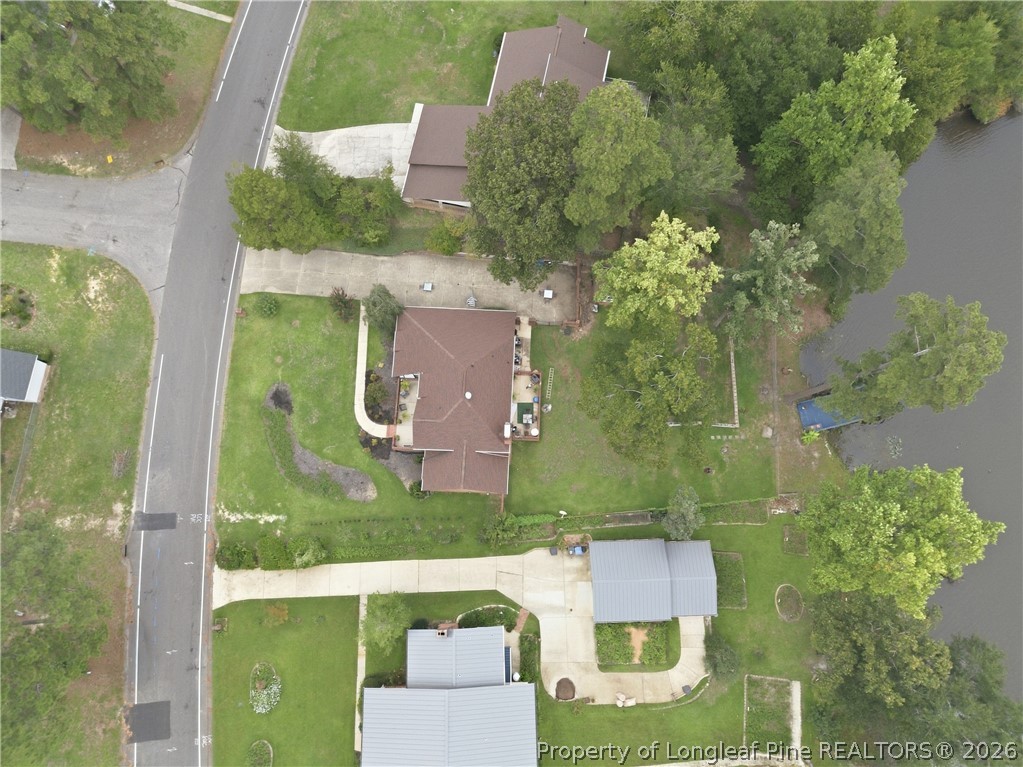 209 E Lochhaven Drive