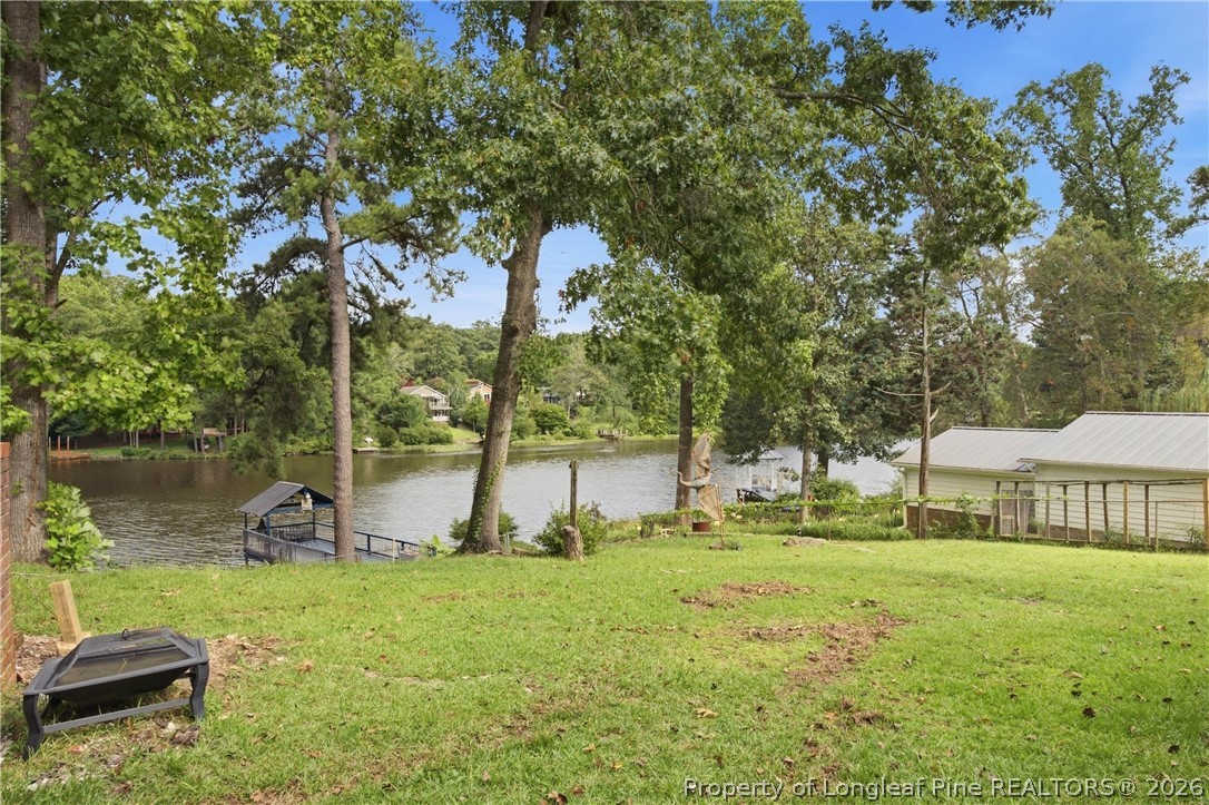 209 E Lochhaven Drive