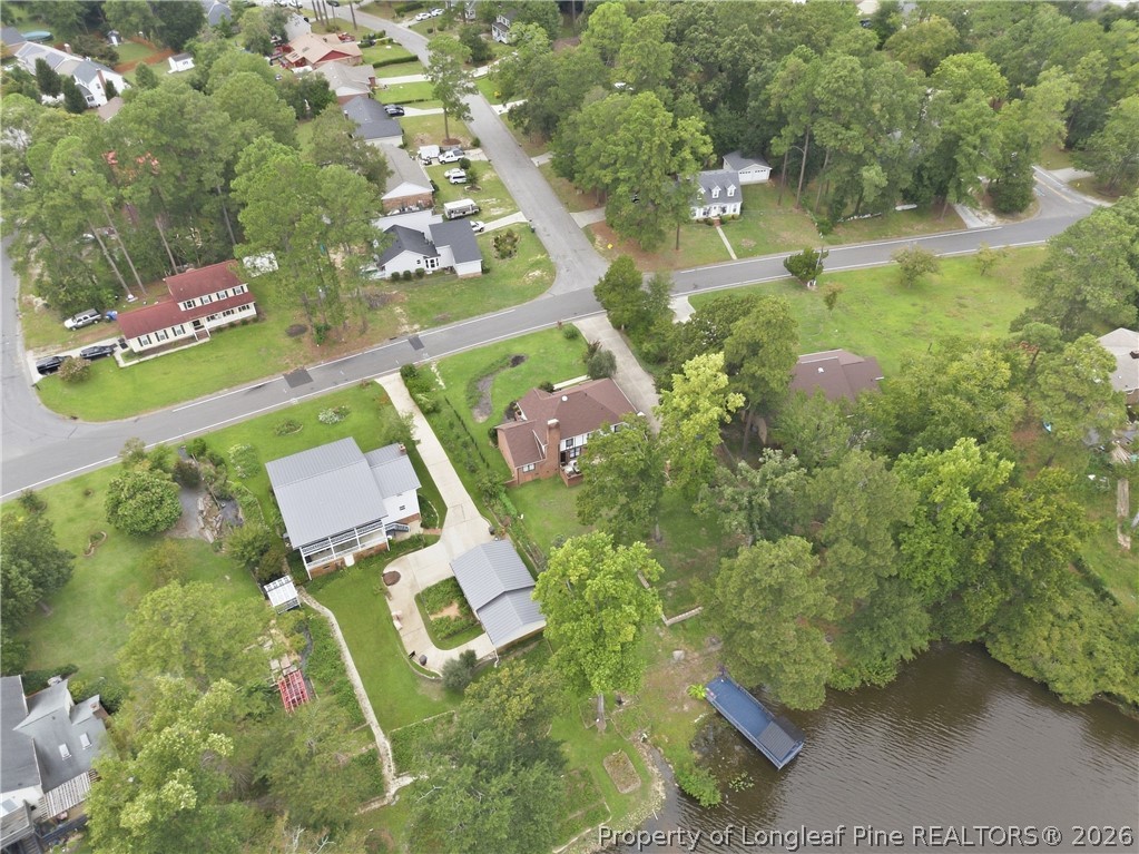209 E Lochhaven Drive