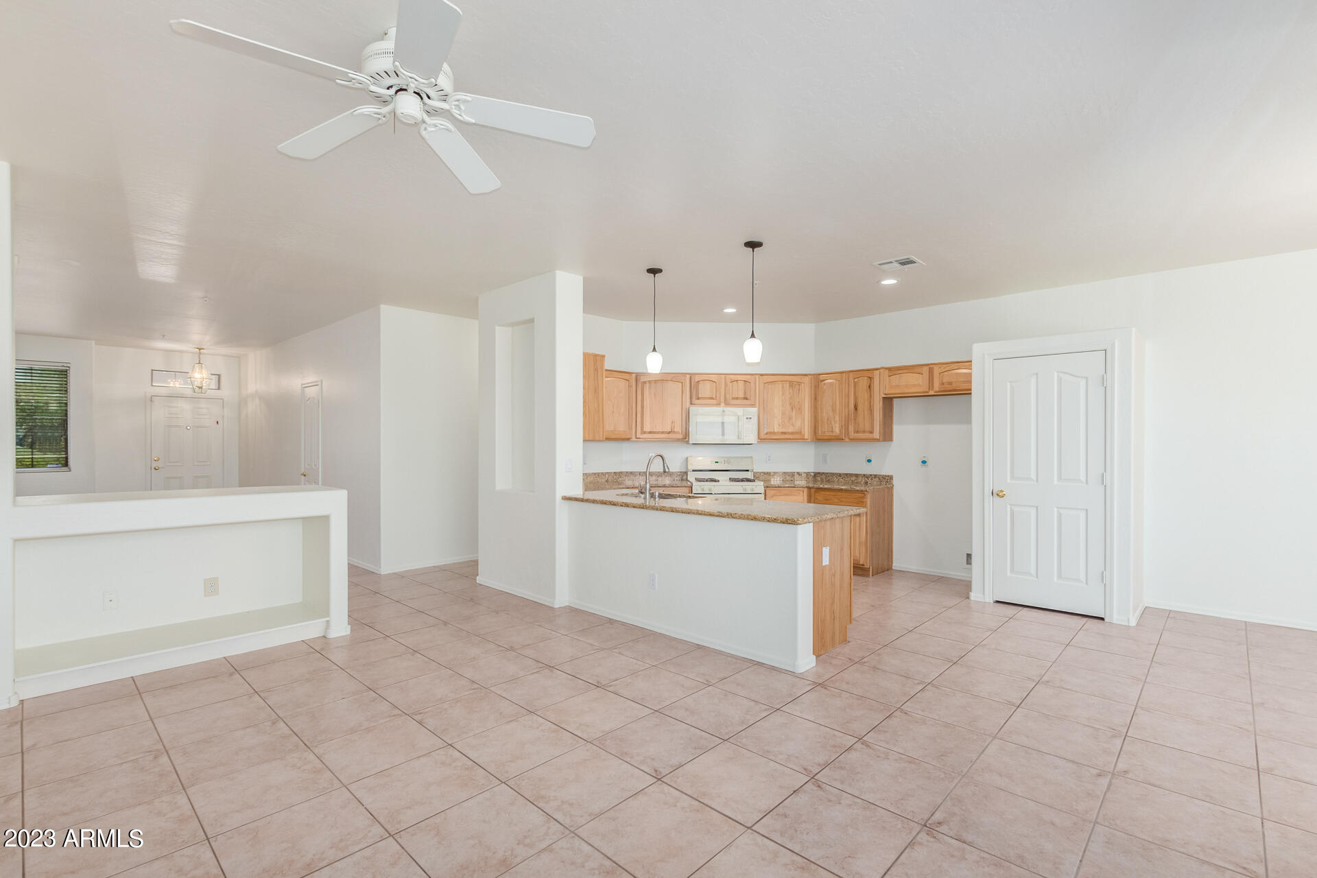 7368 E DESERT VISTA Road