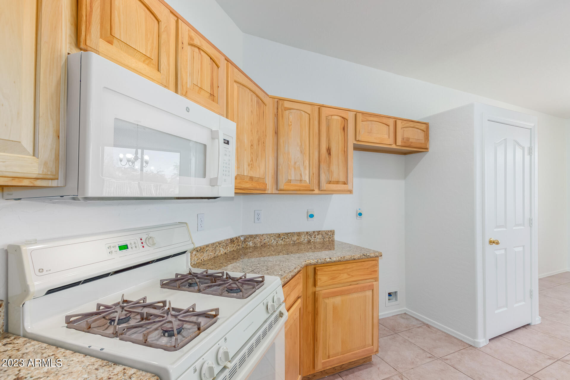 7368 E DESERT VISTA Road