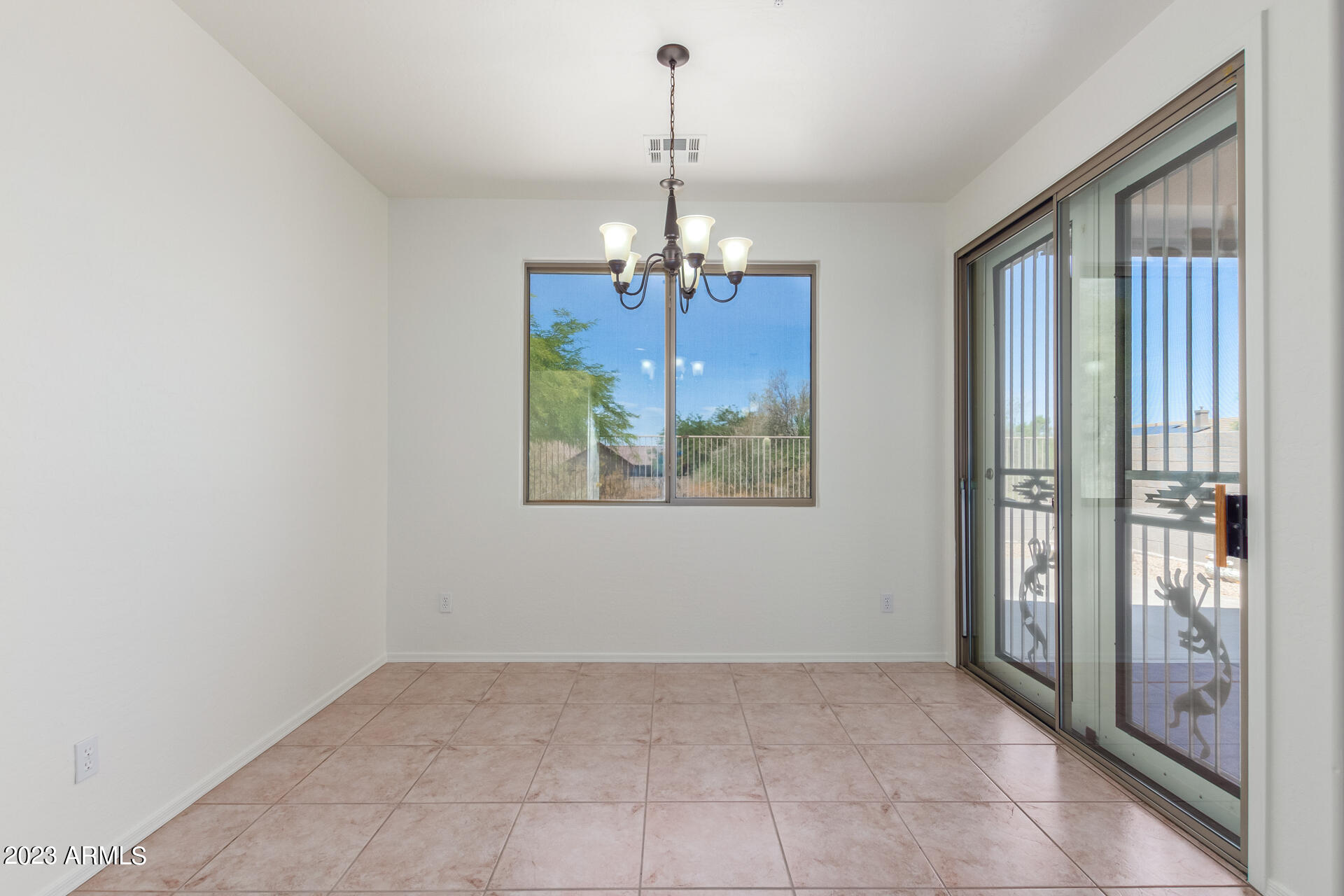 7368 E DESERT VISTA Road