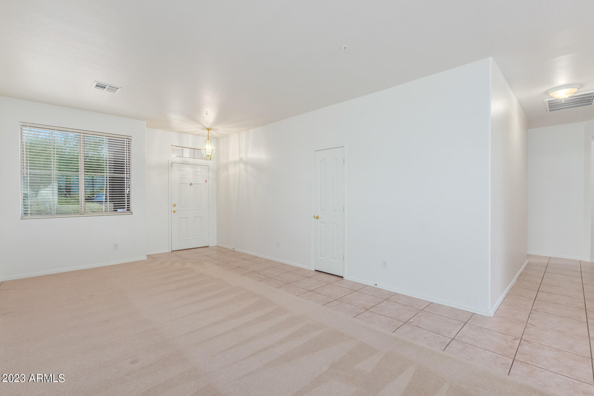 7368 E DESERT VISTA Road