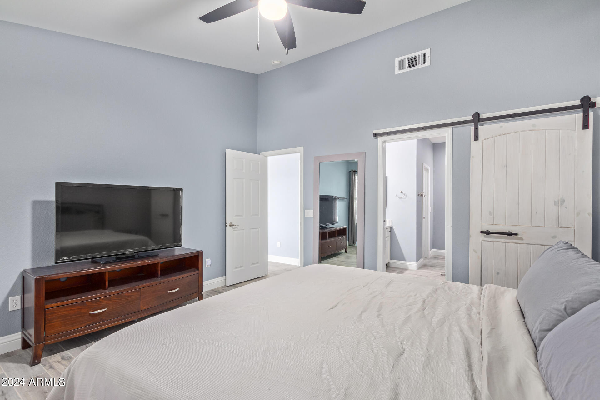 13213 W WILSHIRE Drive