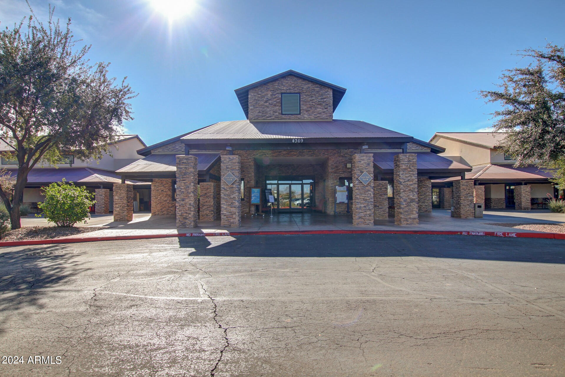 4118 E WALNUT Road