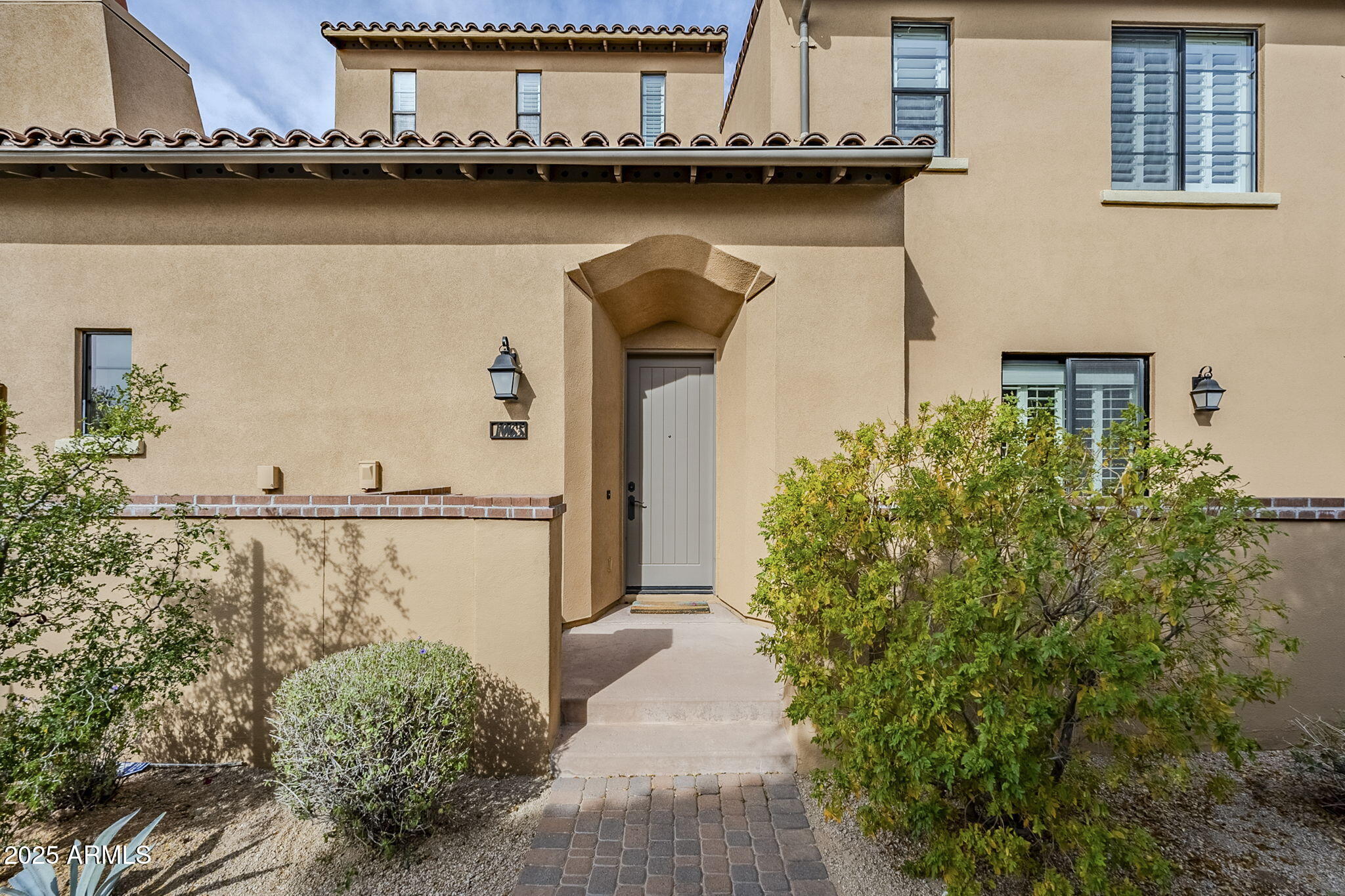 20704 N 90TH Place, 1065