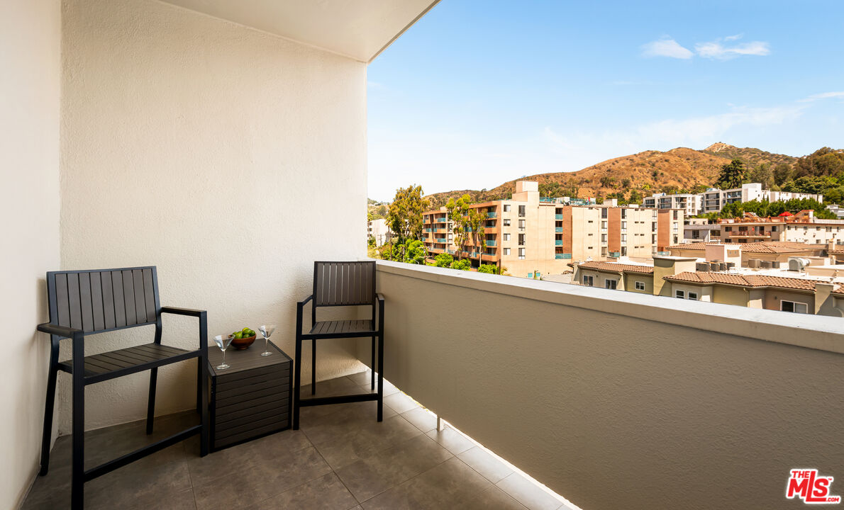 7250 Franklin Ave Unit: 701