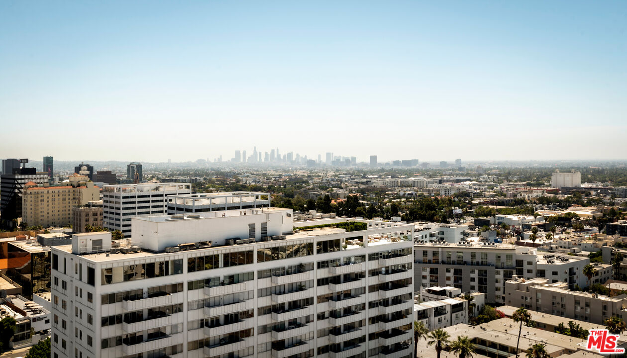 7250 Franklin Ave Unit: 701