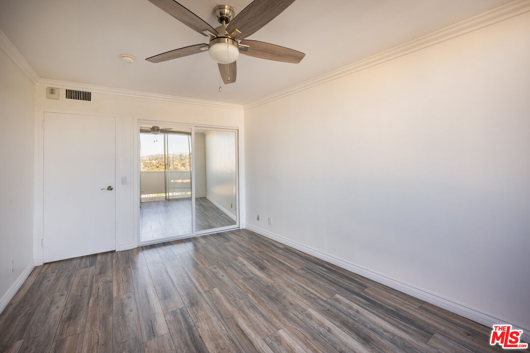 7250 Franklin Ave Unit: 702
