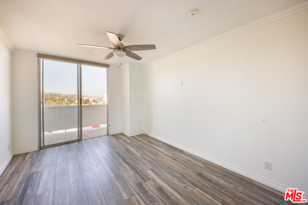 7250 Franklin Ave Unit: 702