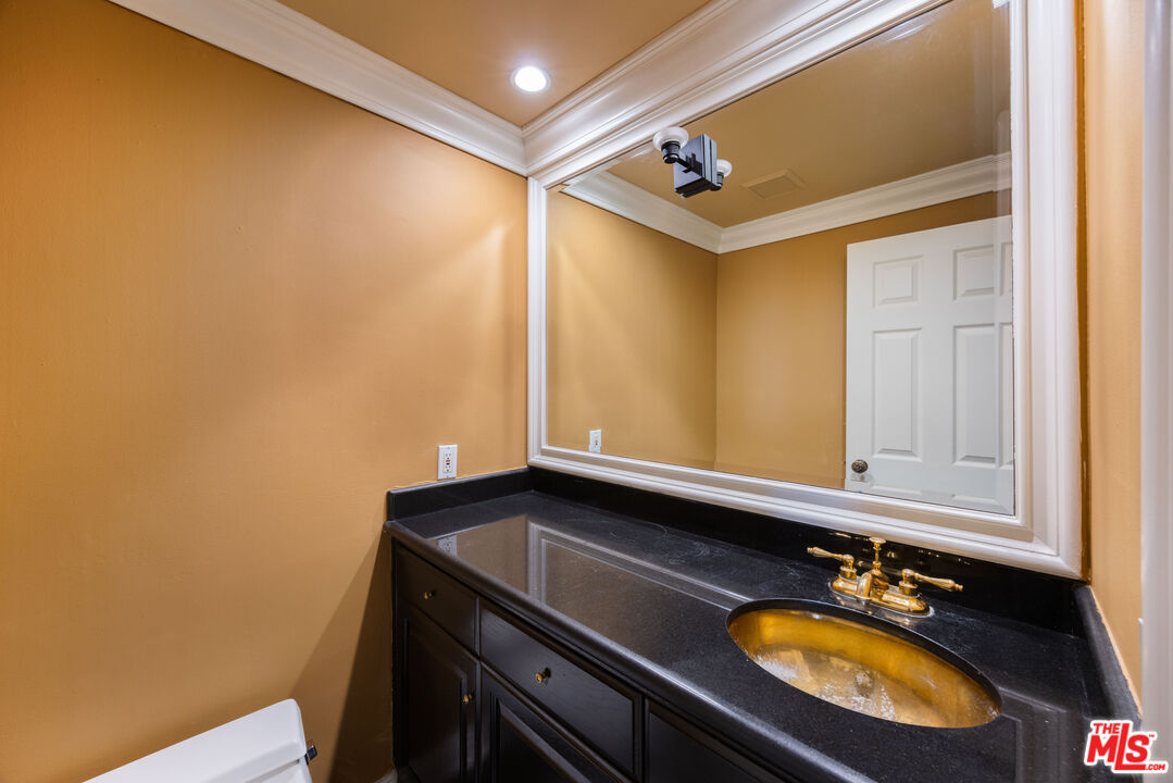 7250 Franklin Ave Unit: 1209