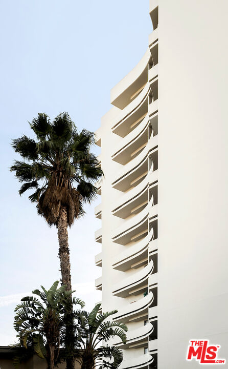 7250 Franklin Ave Unit: 1209