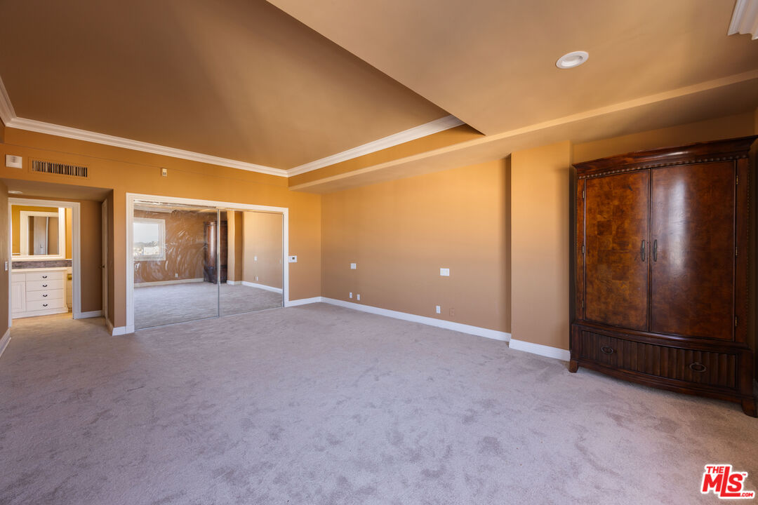 7250 Franklin Ave Unit: 1209