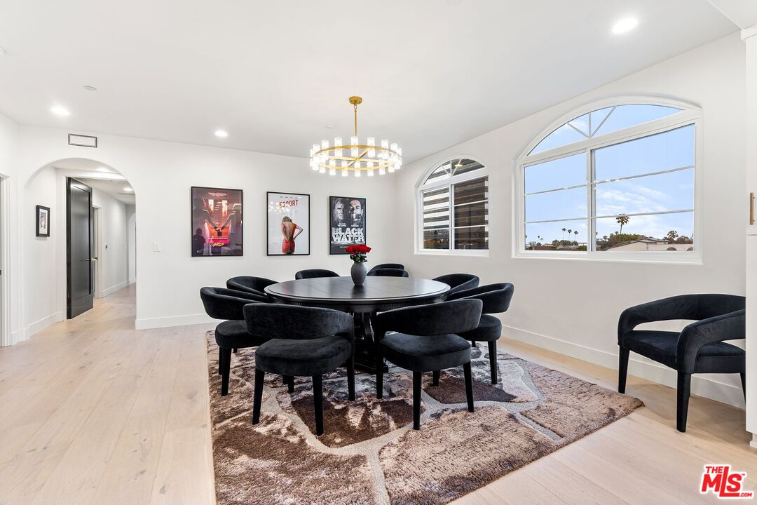 1182 Wellesley Ave Unit: 401