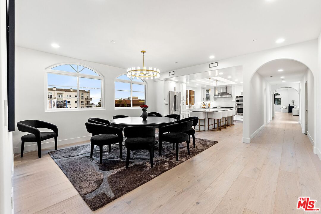 1182 Wellesley Ave Unit: 401