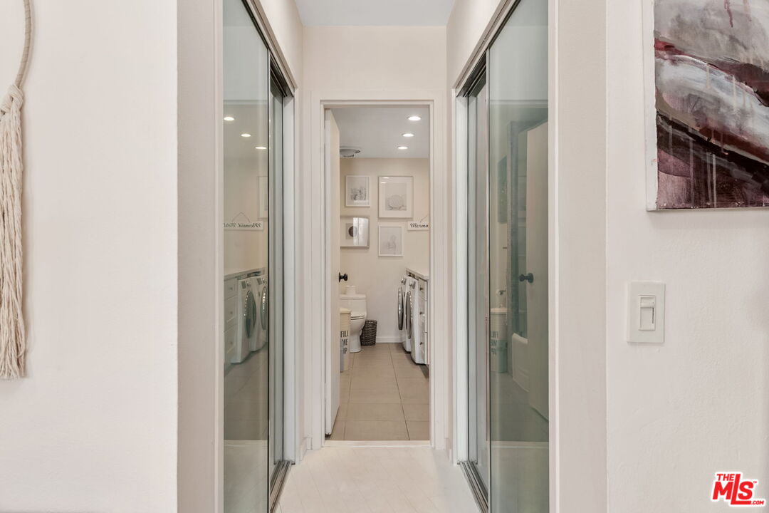 7250 Franklin Ave Unit: 903