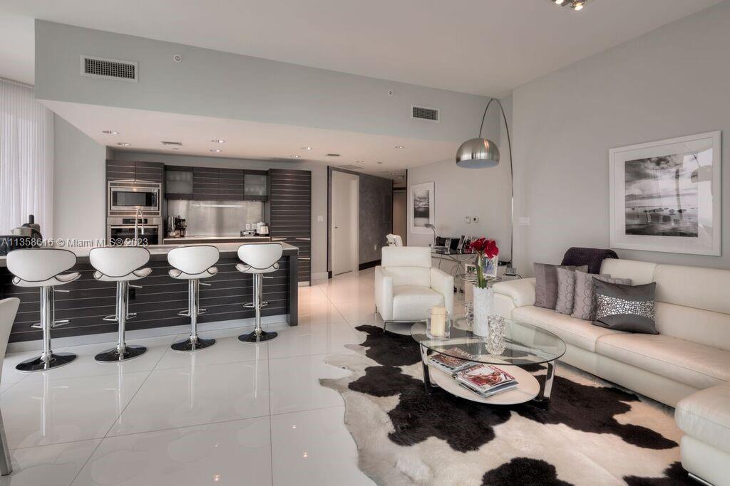 200 Biscayne Blvd Way # 4402