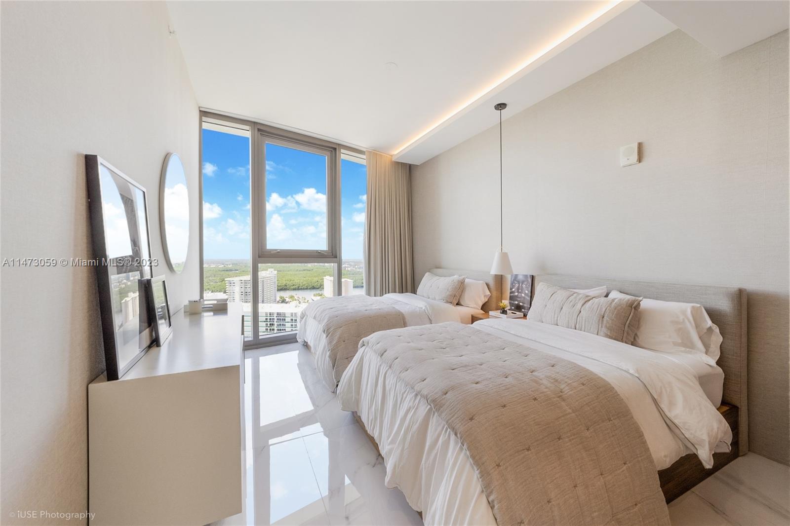 15701 Collins Ave # 2602