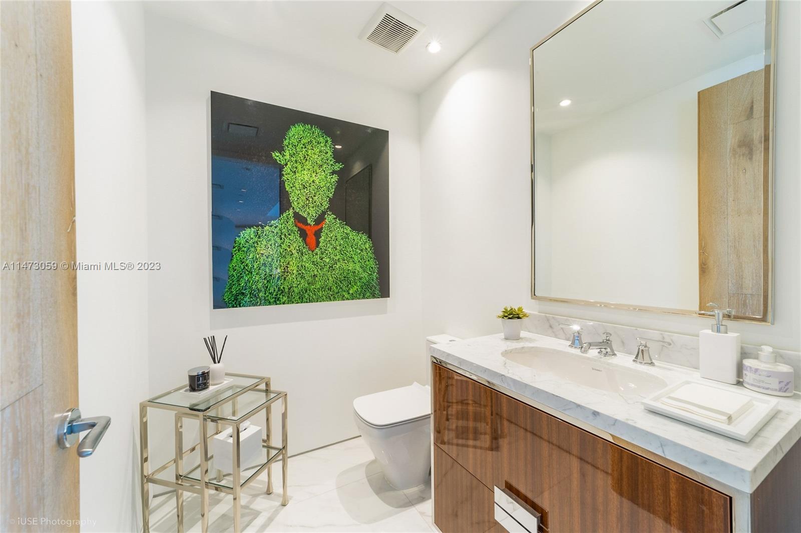 15701 Collins Ave # 2602