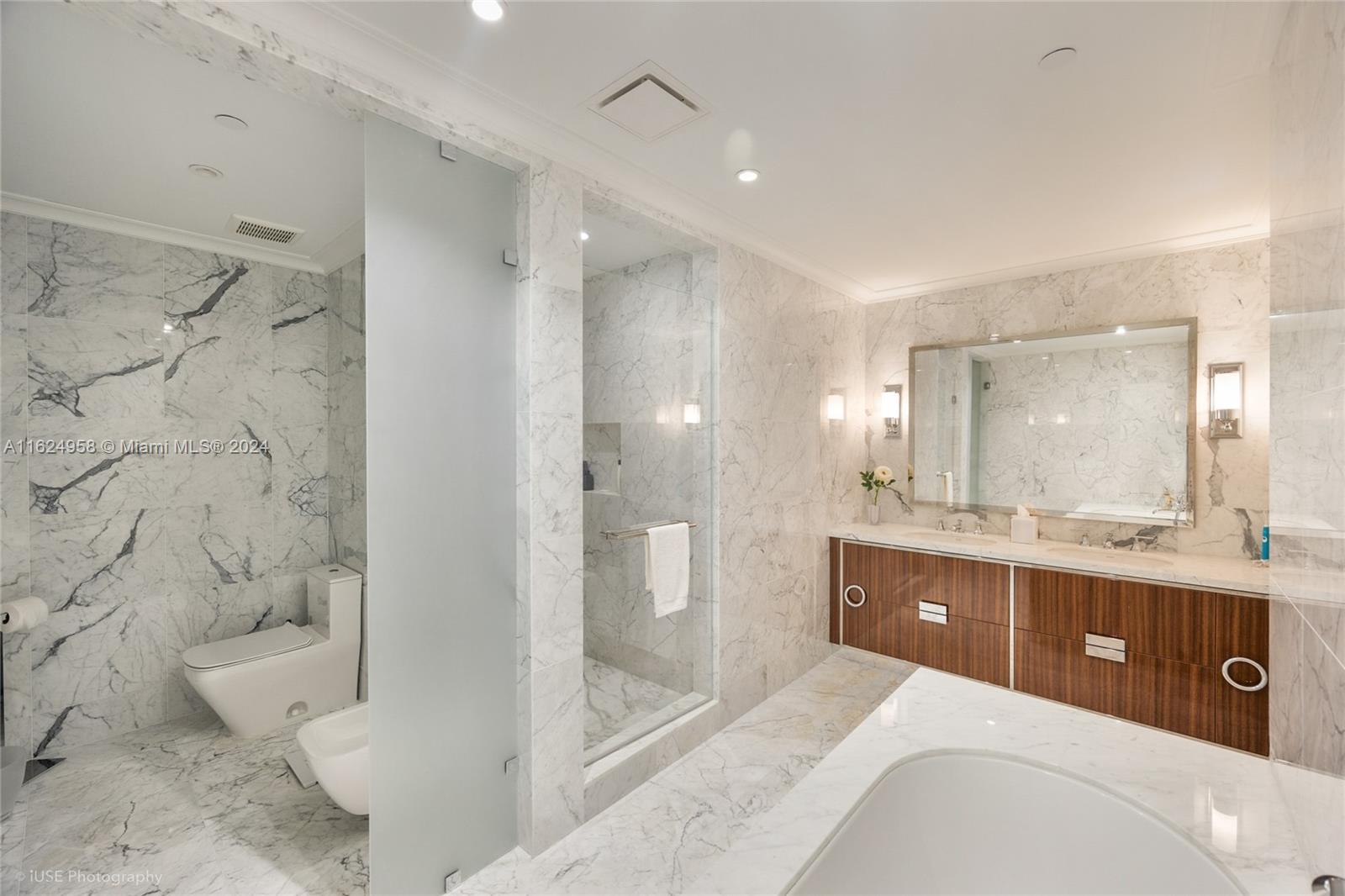 15701 Collins Ave # 4303