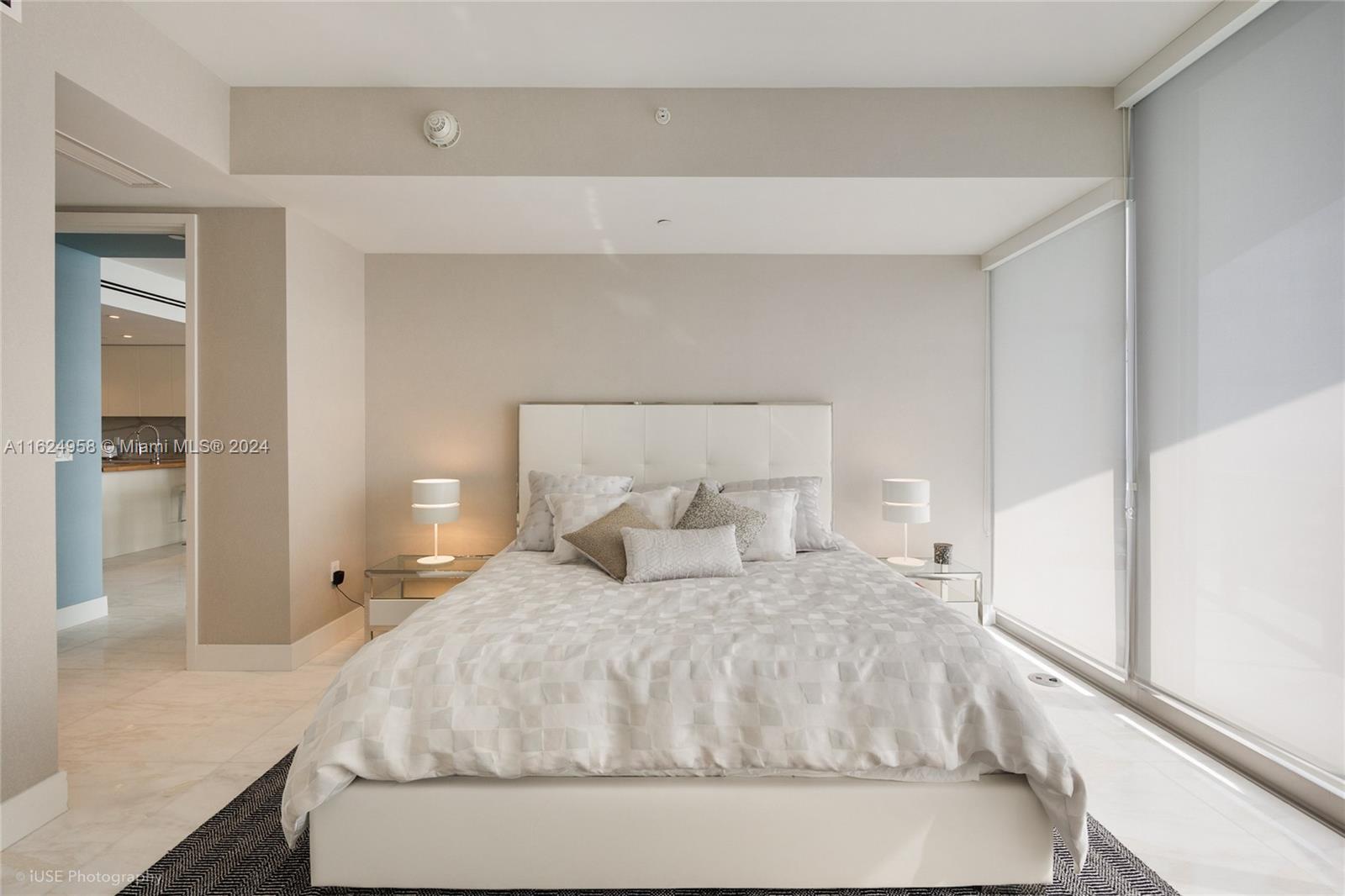 15701 Collins Ave # 4303