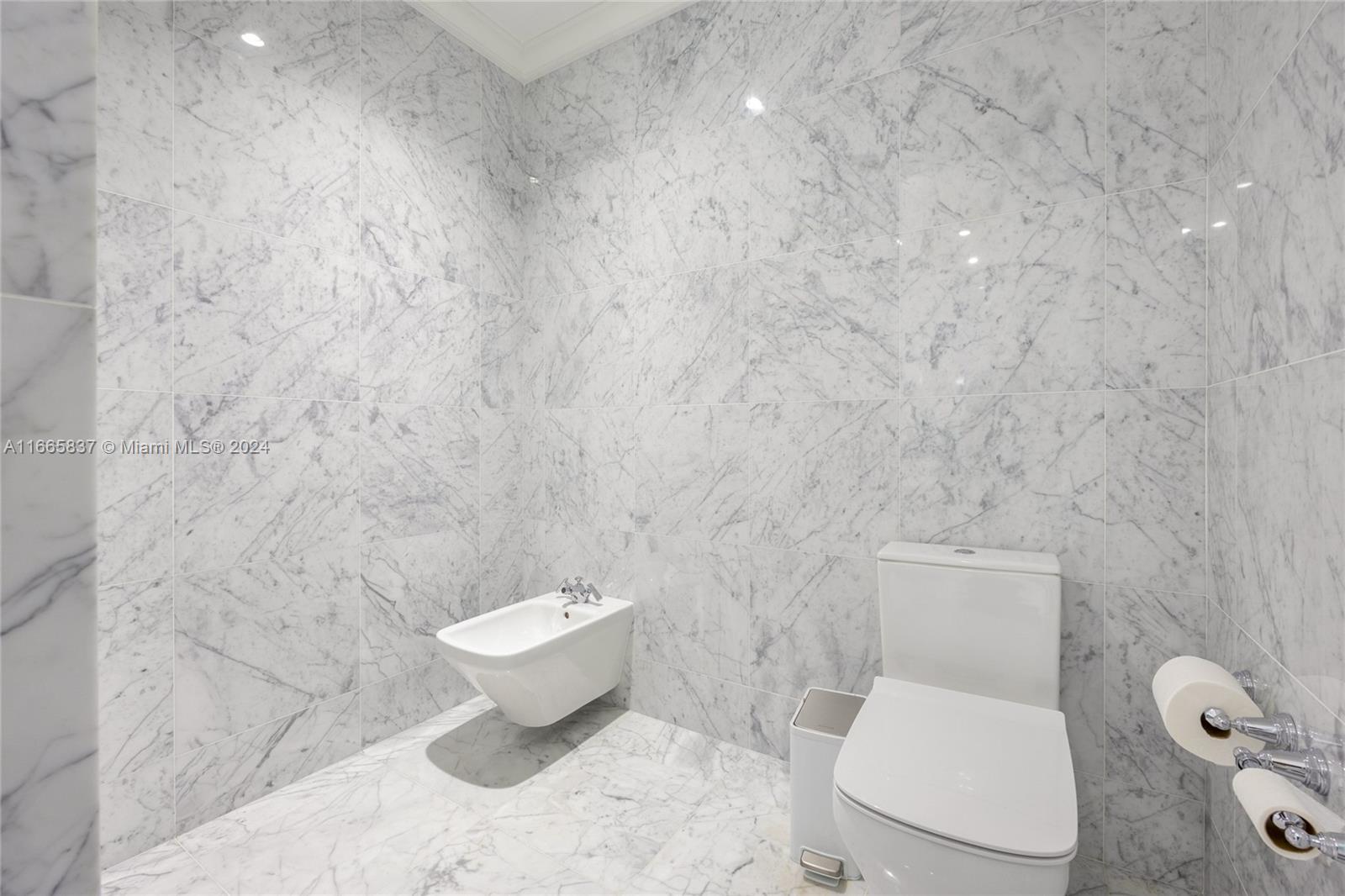 15701 Collins Ave # 1402