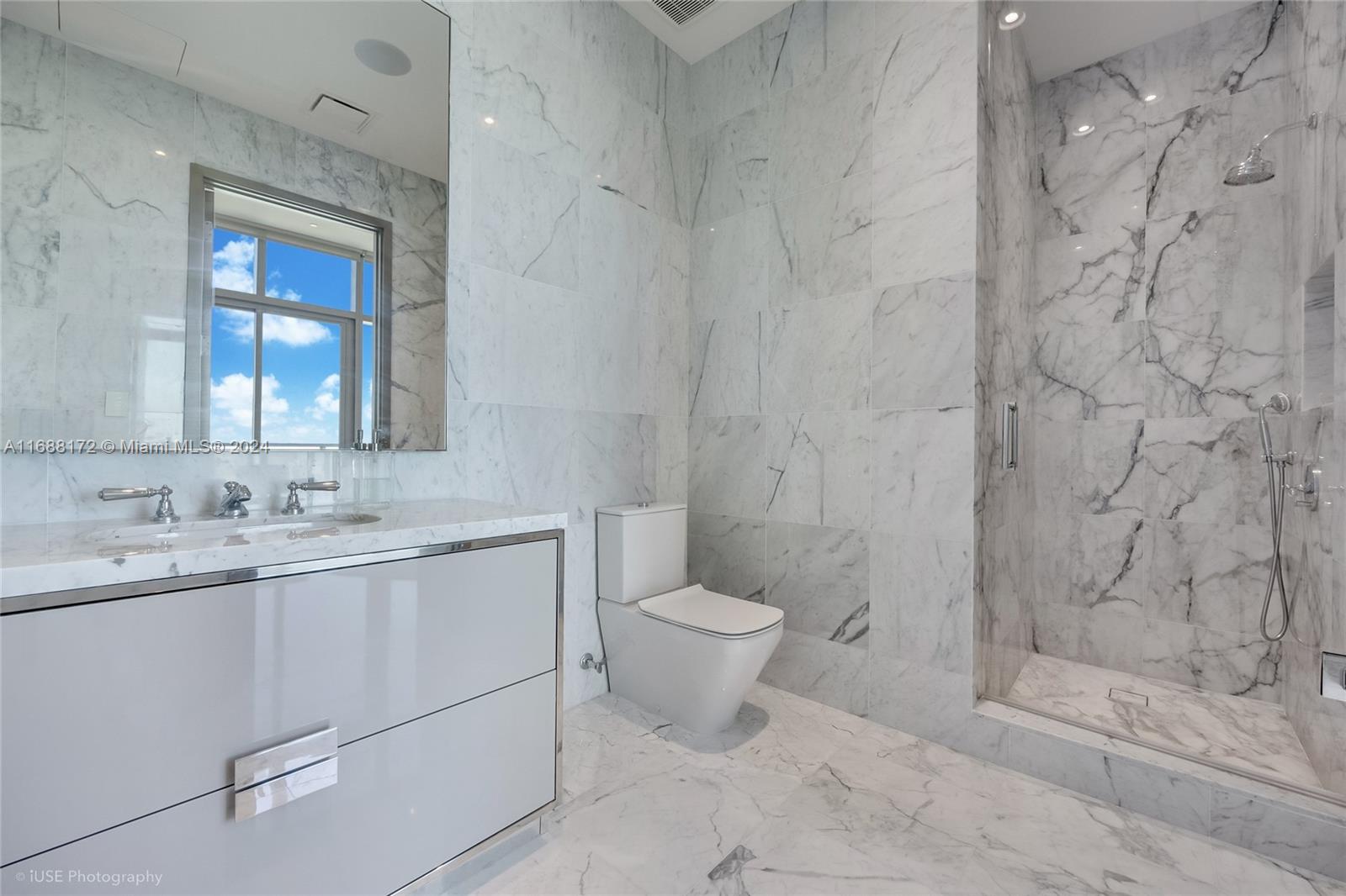 15701 Collins Ave # 5101