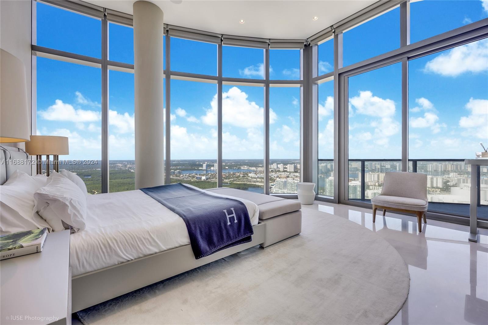 15701 Collins Ave # 5101
