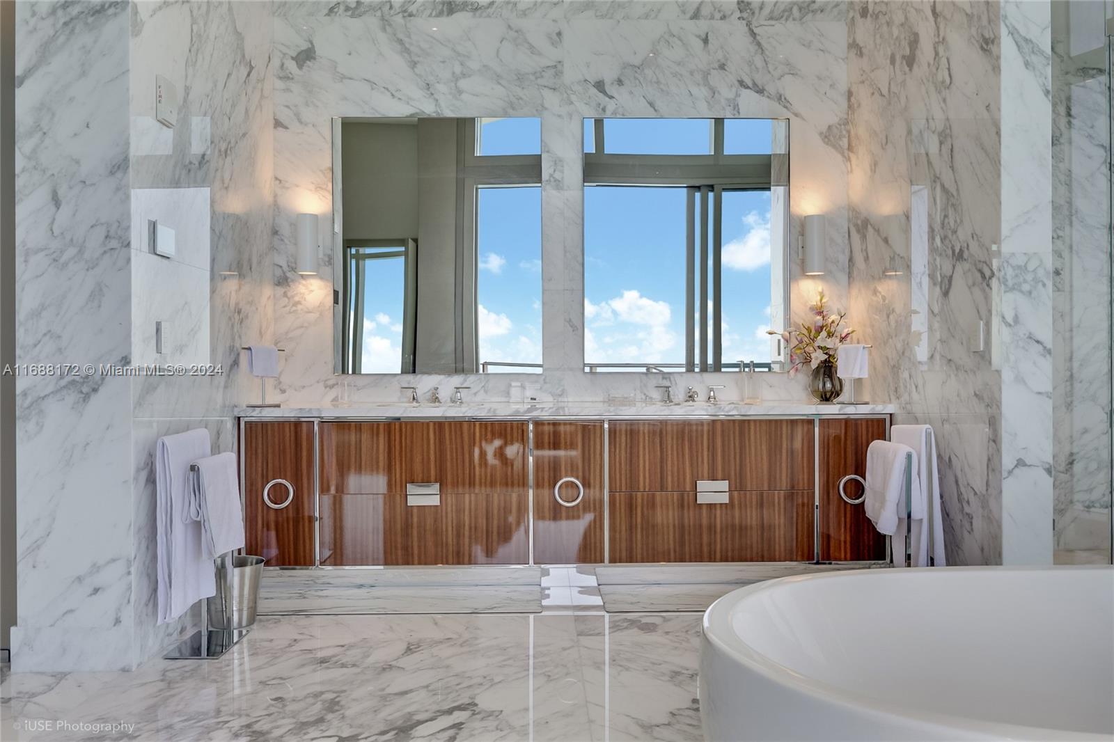 15701 Collins Ave # 5101