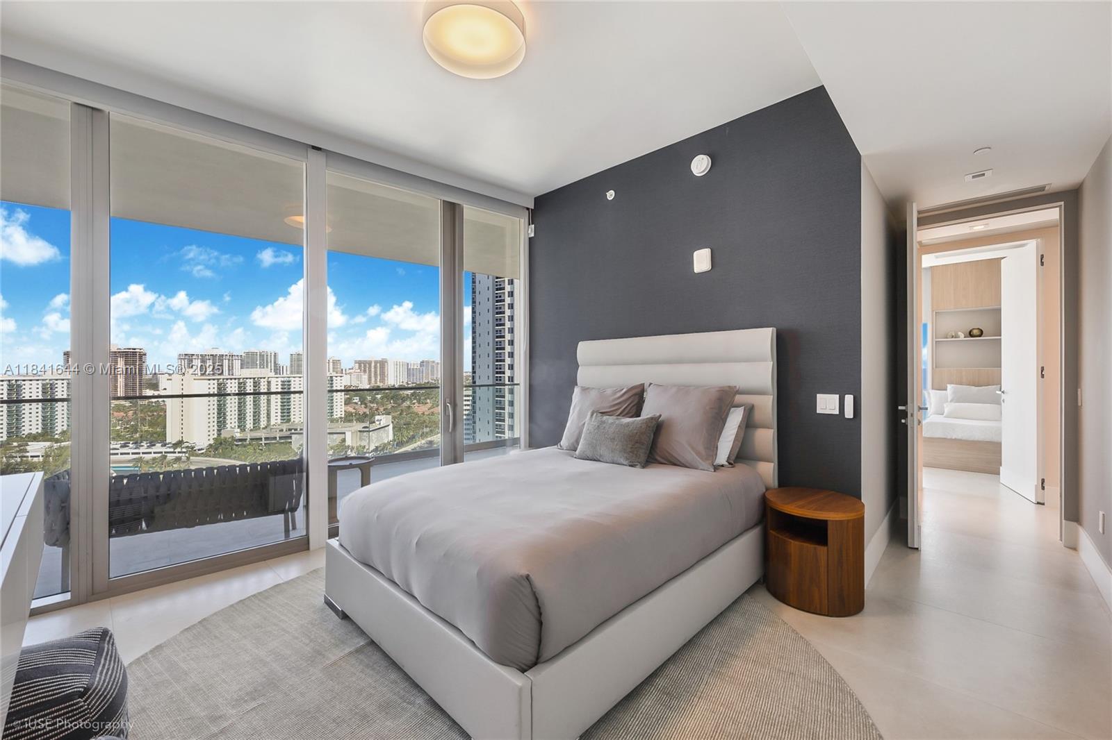 18975 Collins Ave # 1400