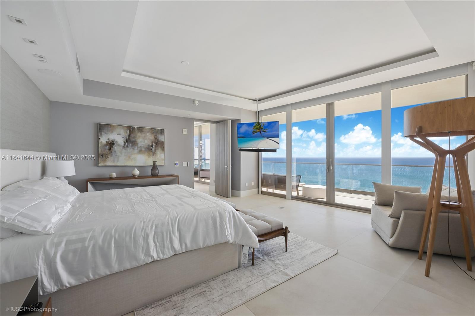 18975 Collins Ave # 1400