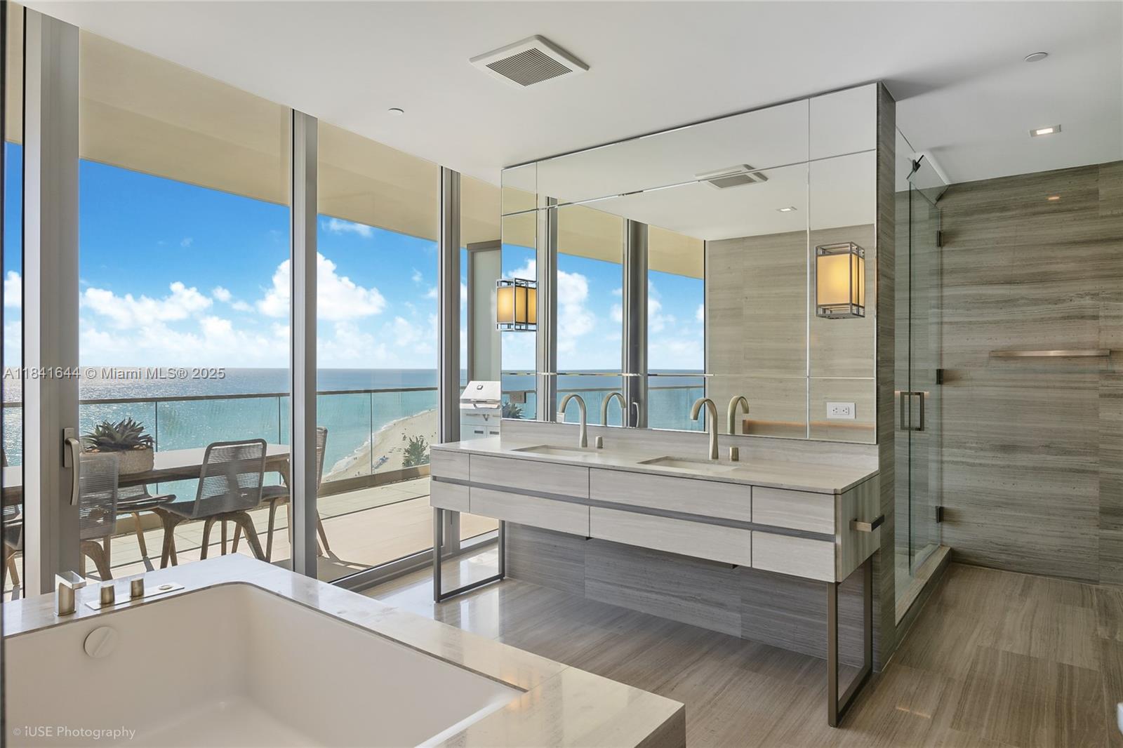 18975 Collins Ave # 1400