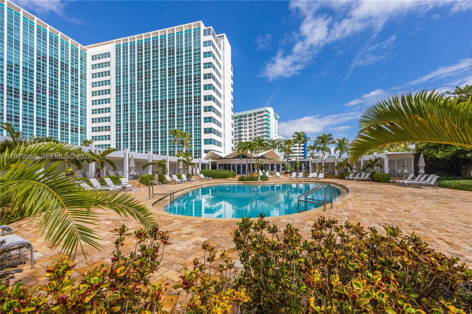 5055 Collins Ave # 5N