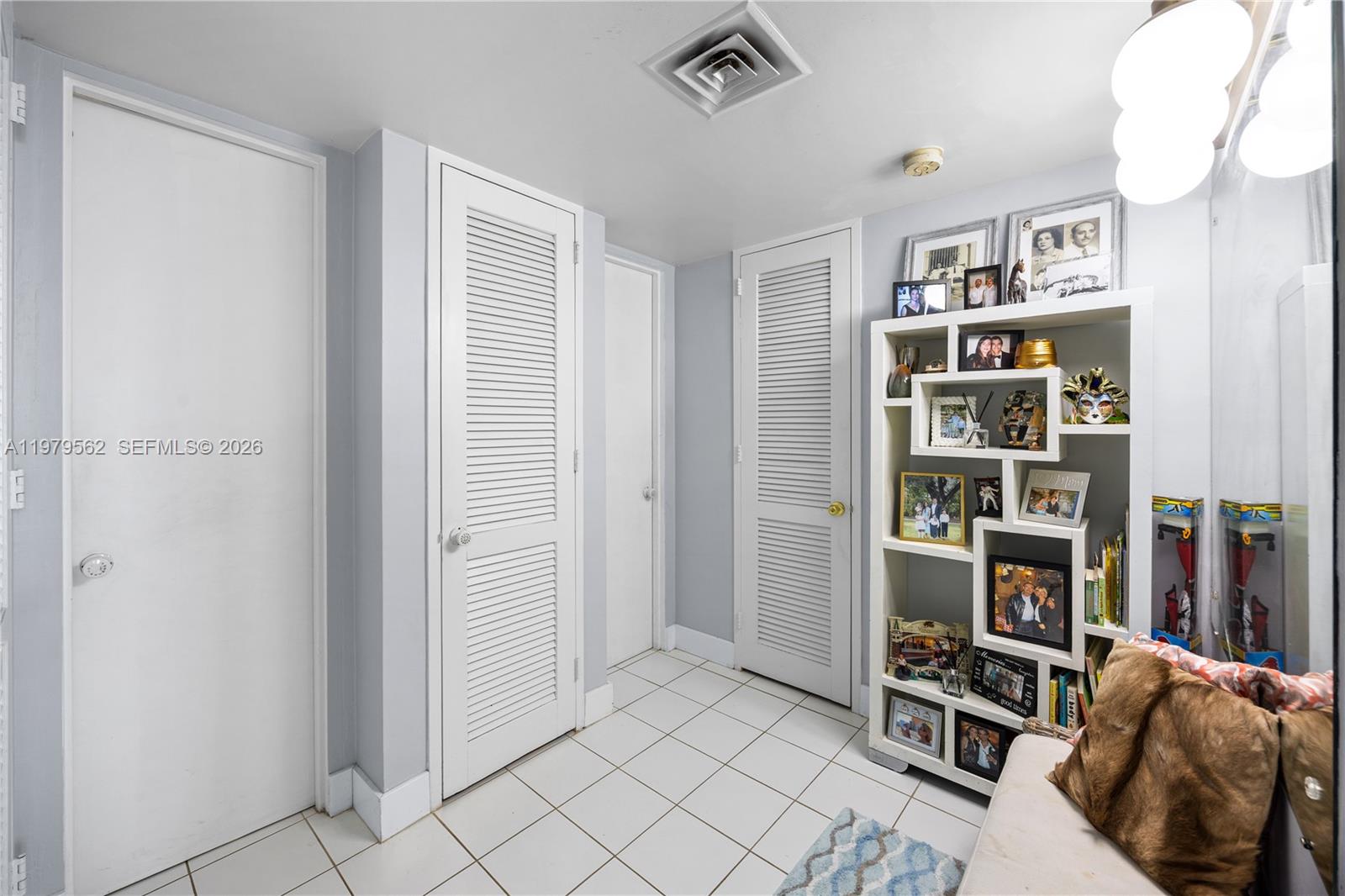 5055 Collins Ave # 5N