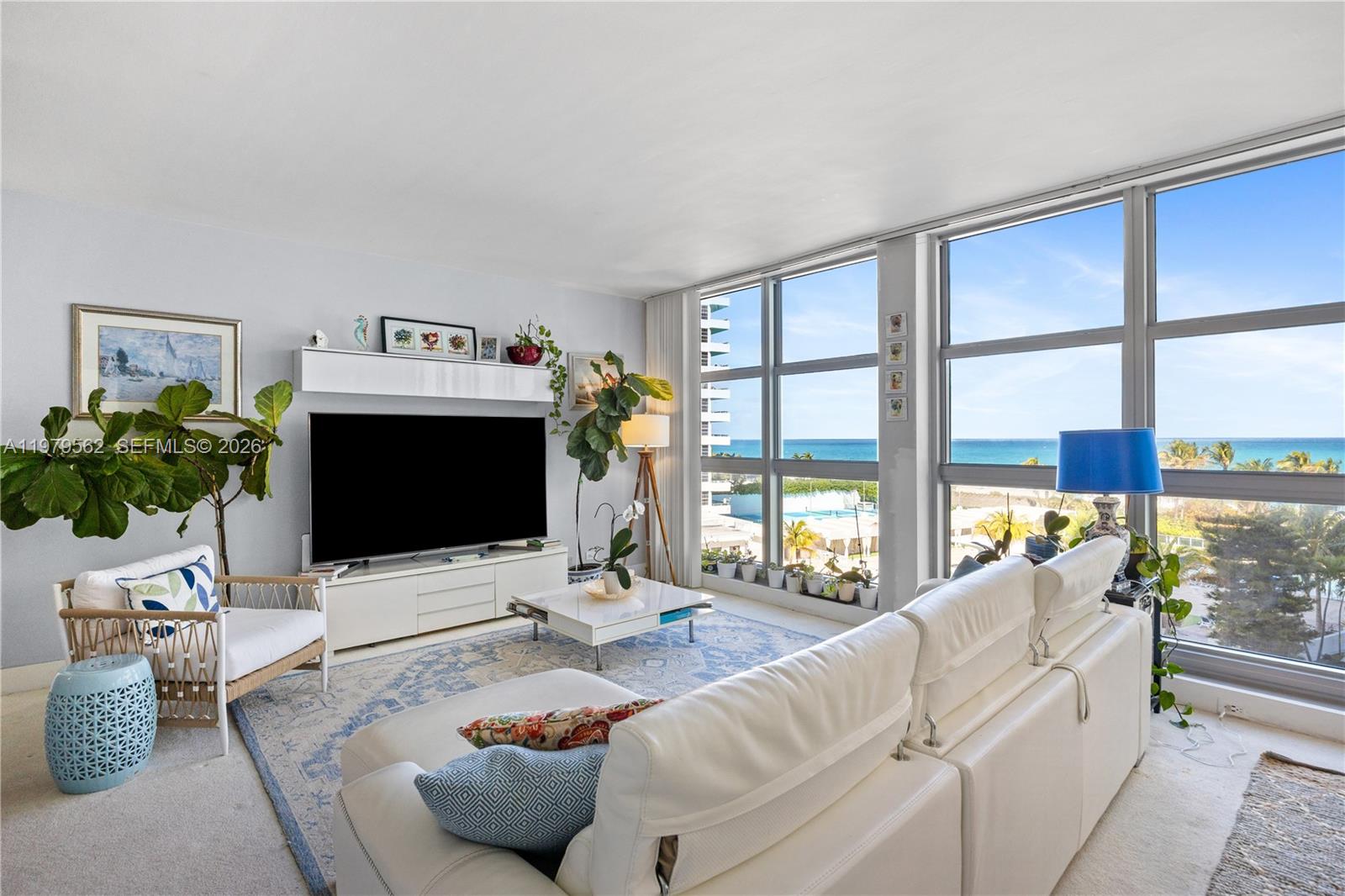 5055 Collins Ave # 5N