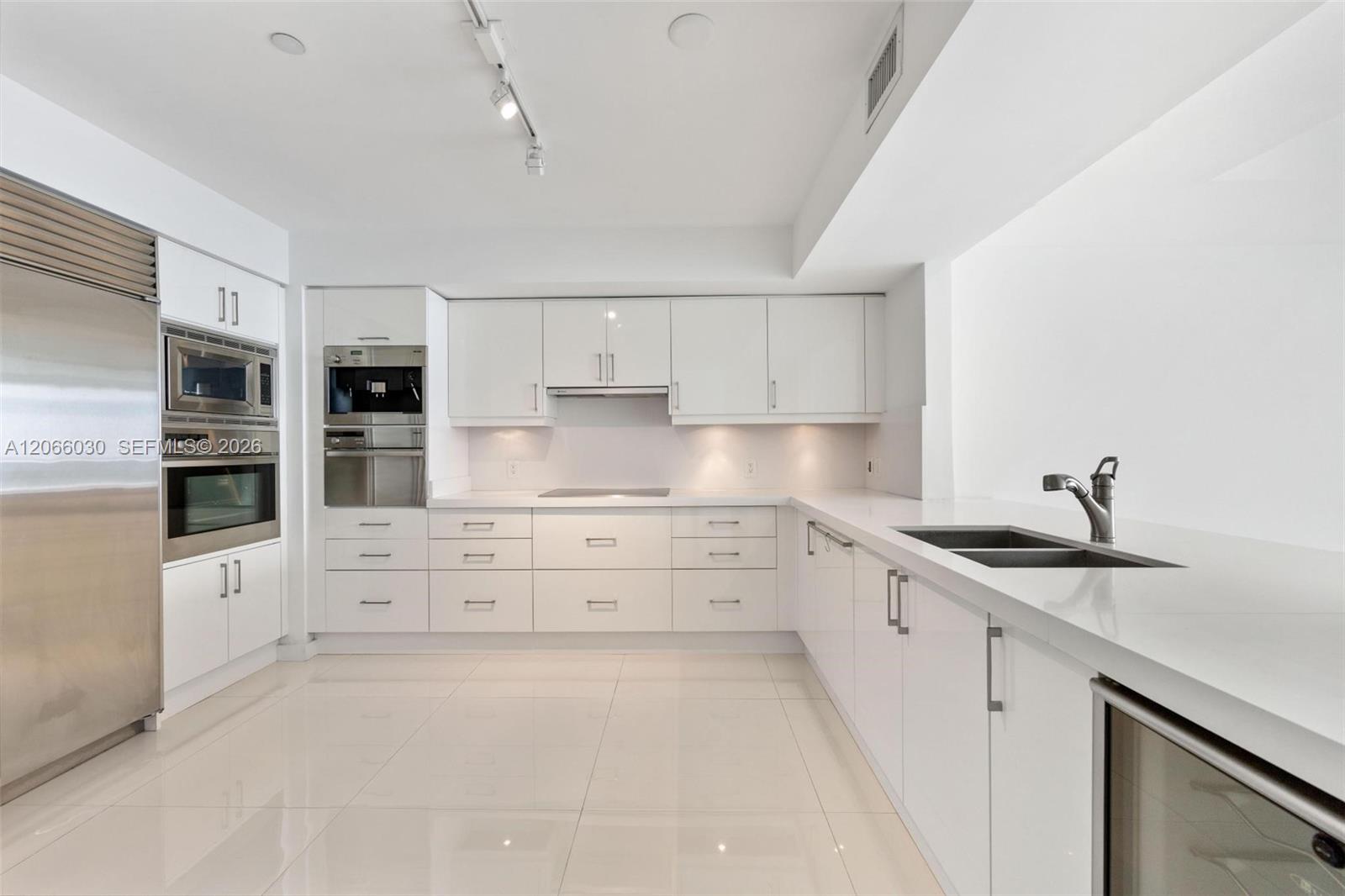 1331 Brickell Bay Dr # 4107