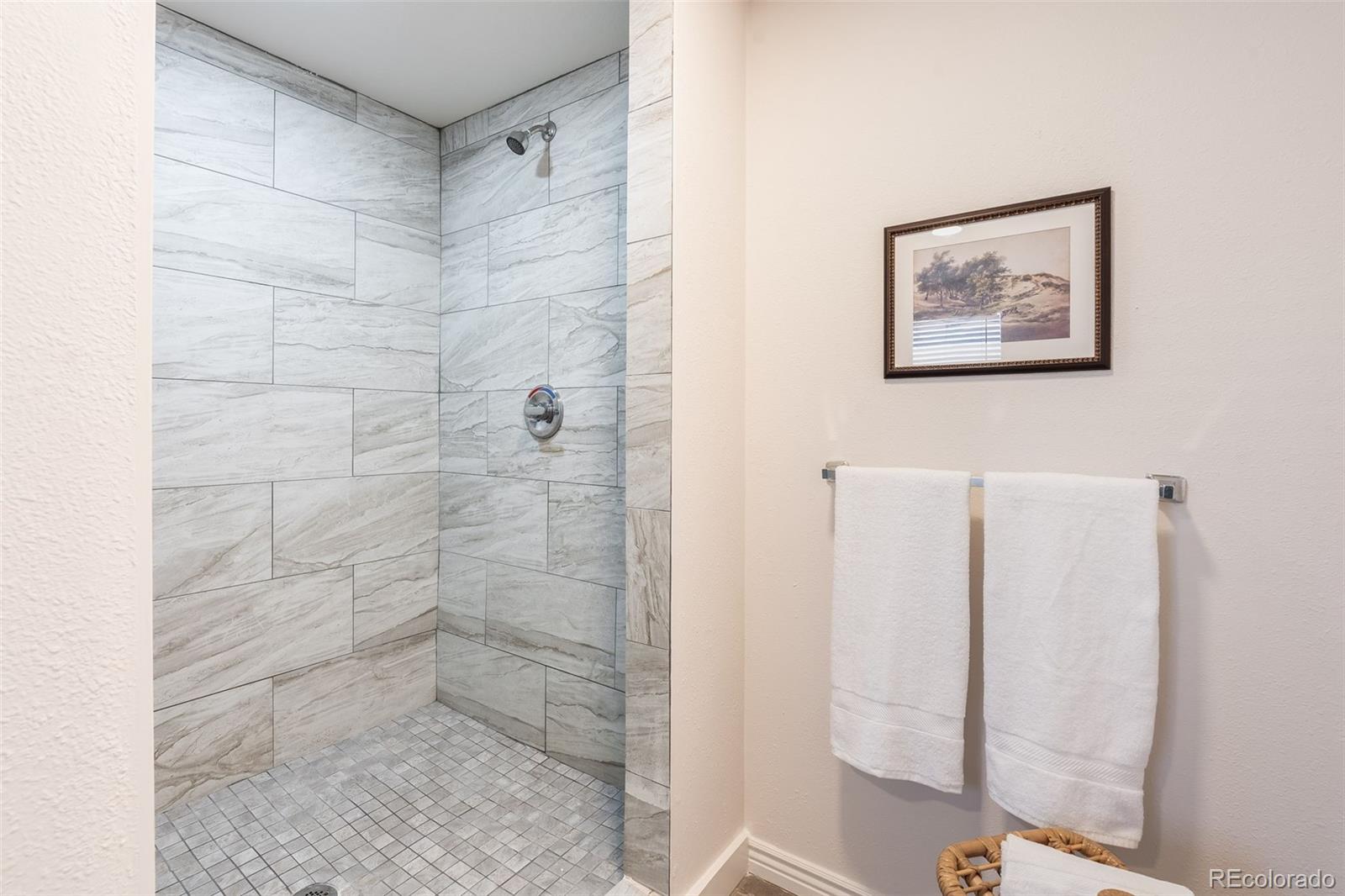 5235 N Raleigh Street