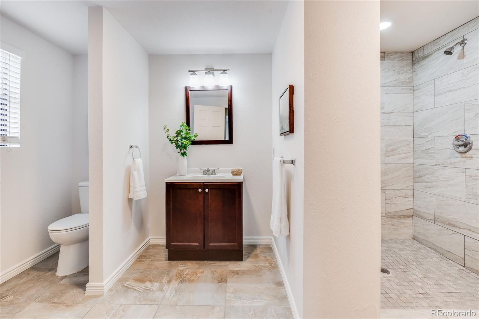 5235 N Raleigh Street