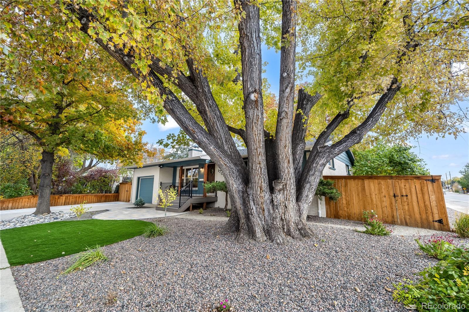1700 Jewel Drive